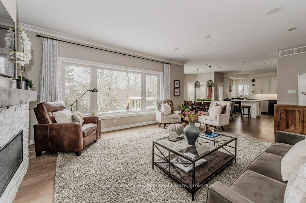 Photo 12 of 305 Farley Drive, Guelph, Pineridge/Westminster Woods — HOMEH