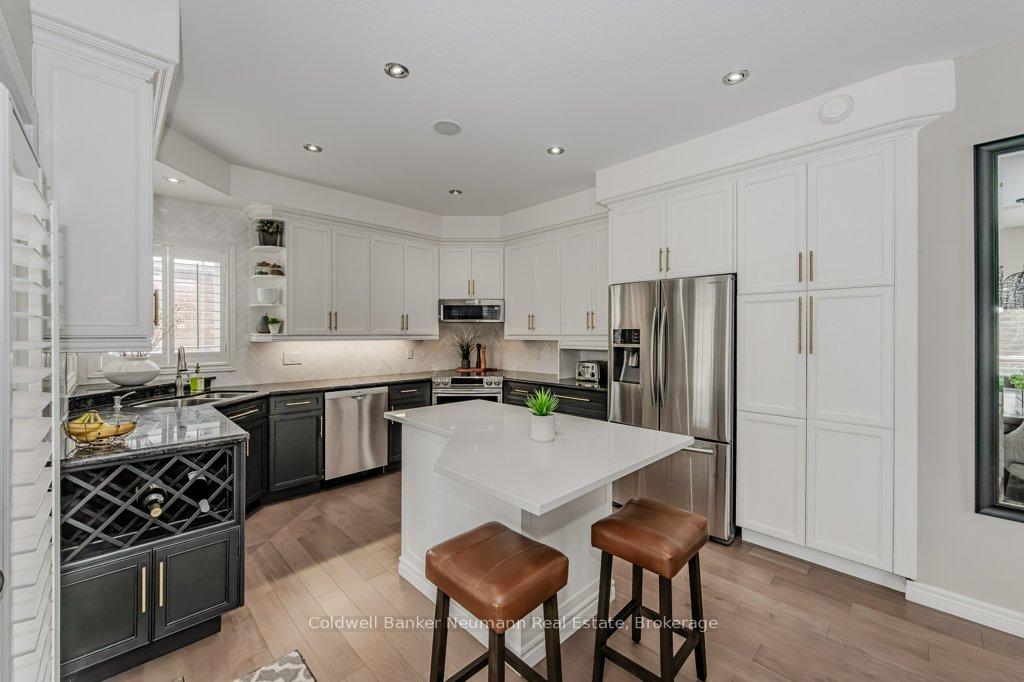 Photo 15 of 305 Farley Drive, Guelph, Pineridge/Westminster Woods — HOMEH