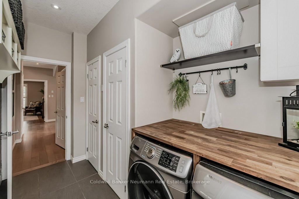 Photo 20 of 305 Farley Drive, Guelph, Pineridge/Westminster Woods — HOMEH