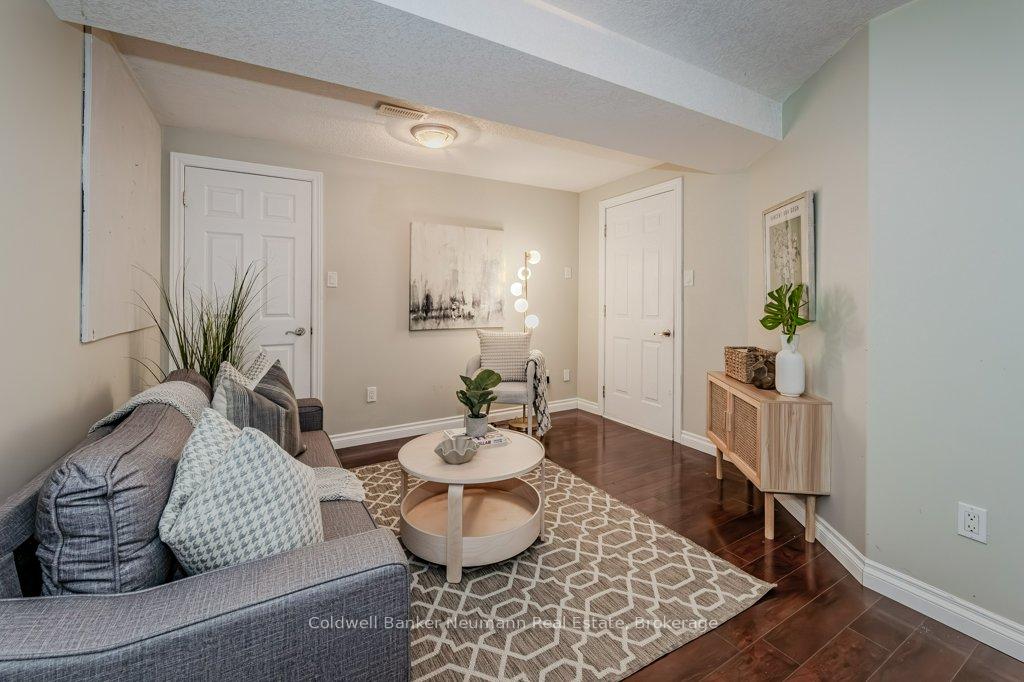 Photo 32 of 305 Farley Drive, Guelph, Pineridge/Westminster Woods — HOMEH
