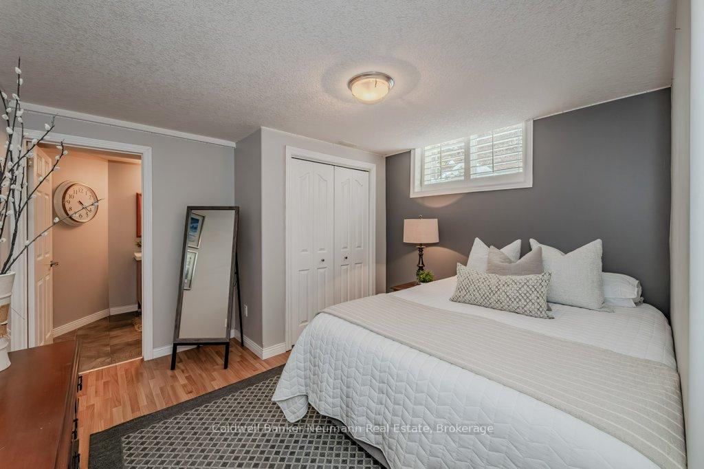 Photo 36 of 305 Farley Drive, Guelph, Pineridge/Westminster Woods — HOMEH