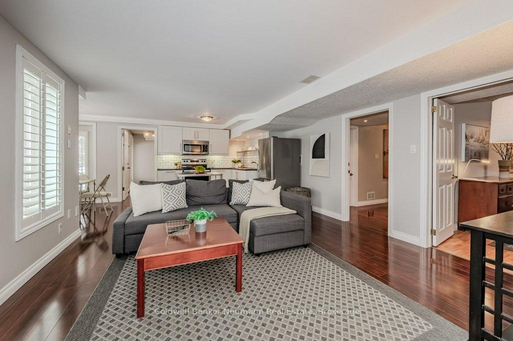 Photo 37 of 305 Farley Drive, Guelph, Pineridge/Westminster Woods — HOMEH