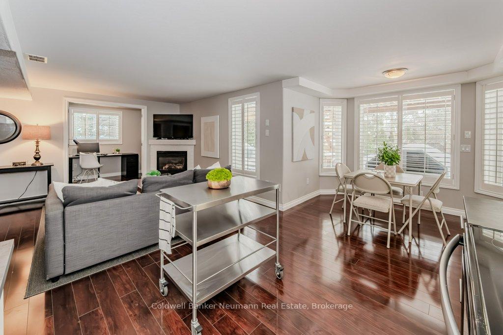 Photo 38 of 305 Farley Drive, Guelph, Pineridge/Westminster Woods — HOMEH