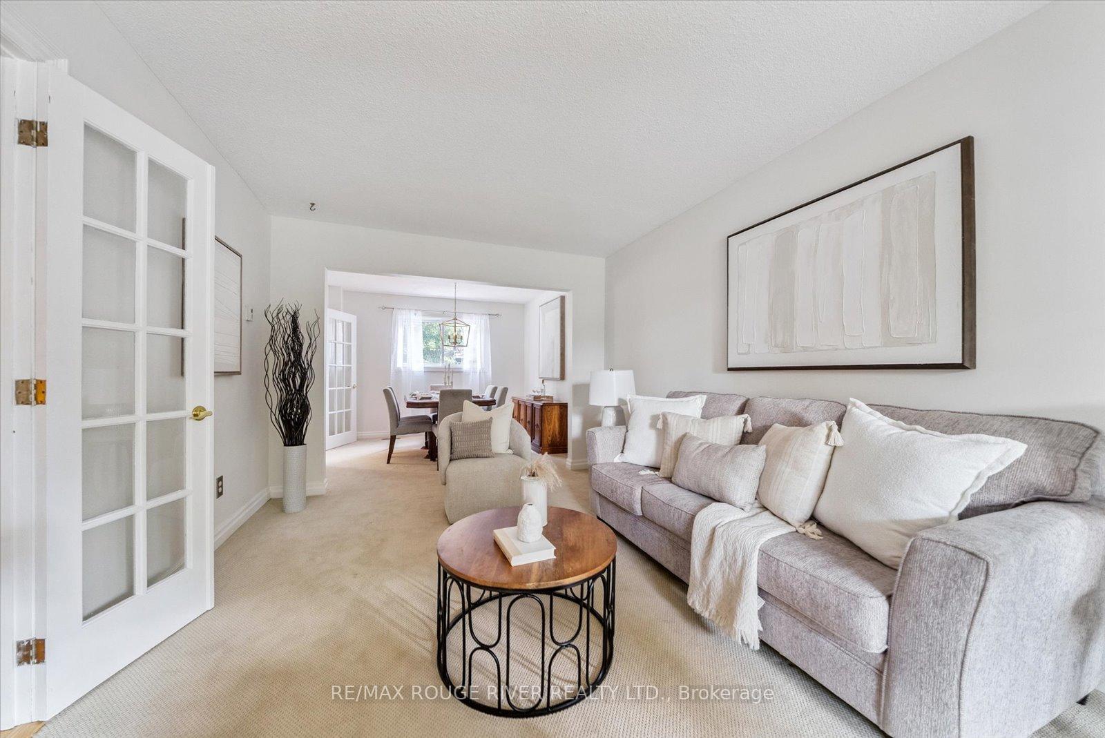 Photo 8 of 153 Walton Drive, Aurora, Aurora Village — HOMEH