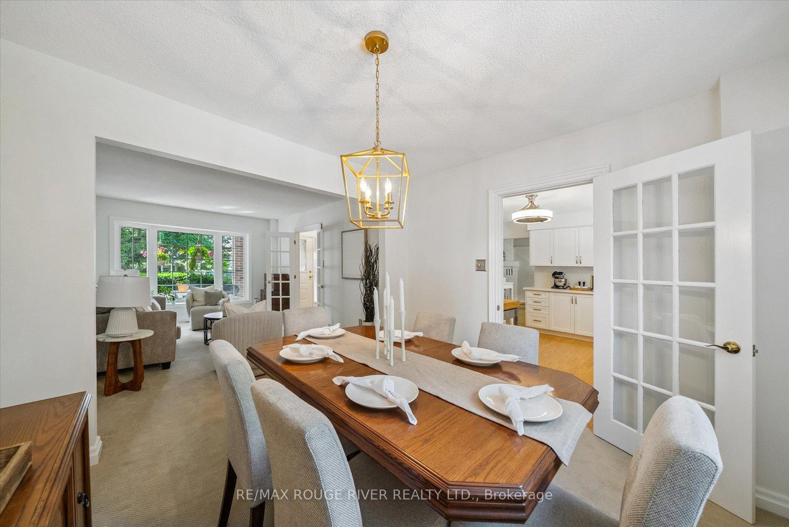 Photo 11 of 153 Walton Drive, Aurora, Aurora Village — HOMEH
