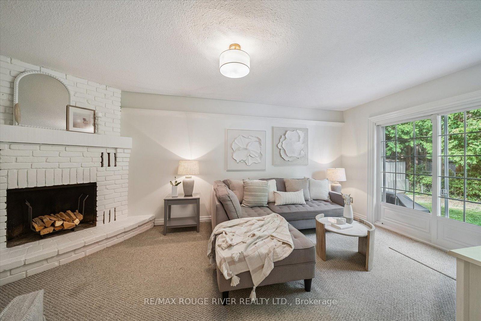 Photo 14 of 153 Walton Drive, Aurora, Aurora Village — HOMEH