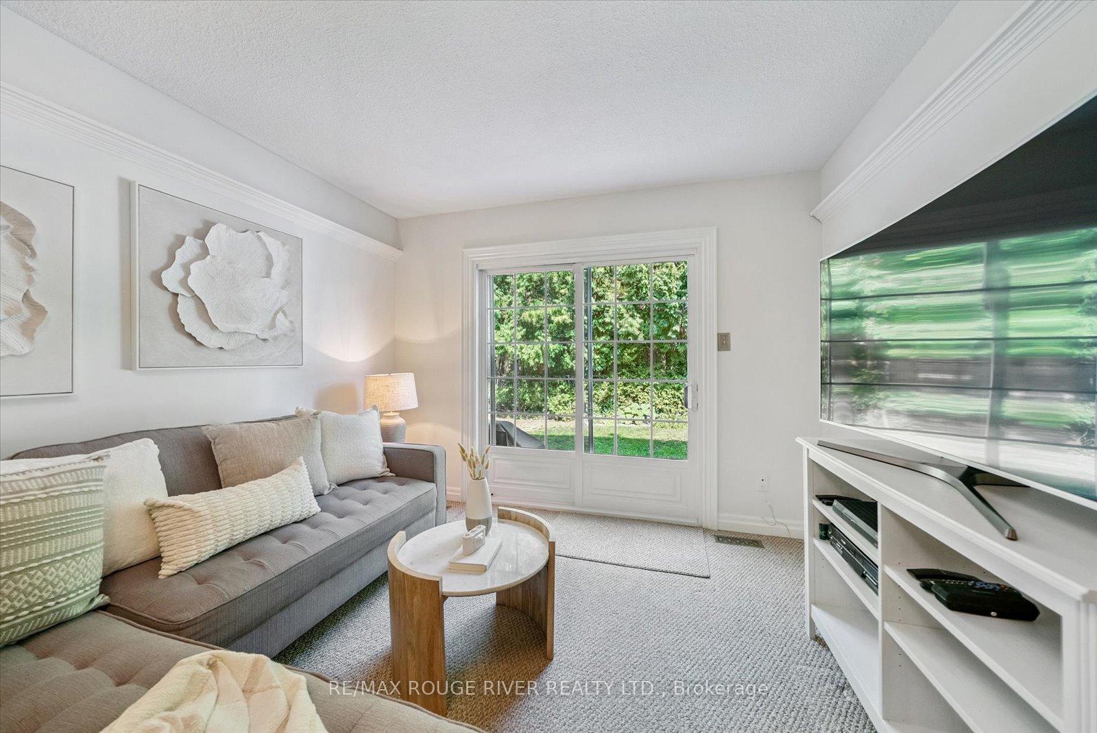 Photo 15 of 153 Walton Drive, Aurora, Aurora Village — HOMEH