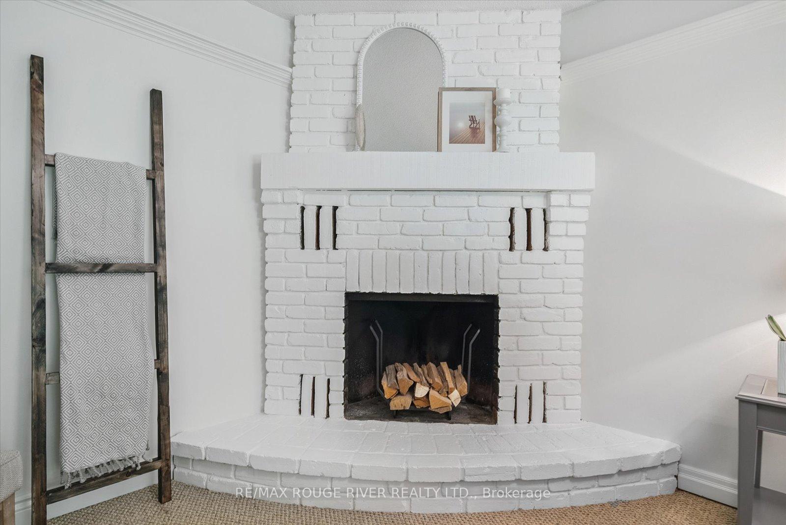 Photo 16 of 153 Walton Drive, Aurora, Aurora Village — HOMEH