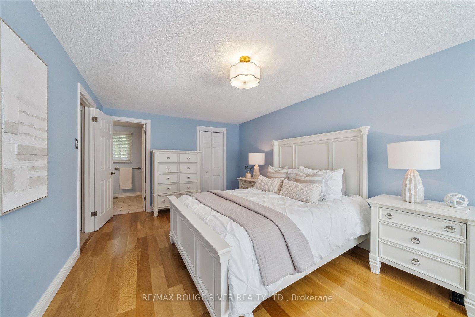 Photo 22 of 153 Walton Drive, Aurora, Aurora Village — HOMEH