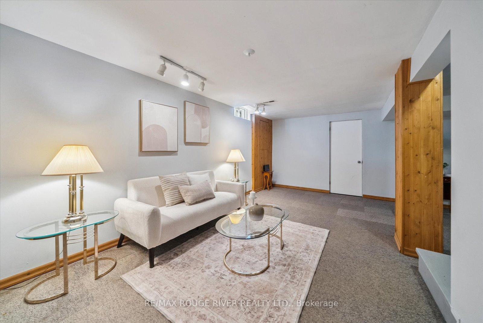 Photo 33 of 153 Walton Drive, Aurora, Aurora Village — HOMEH