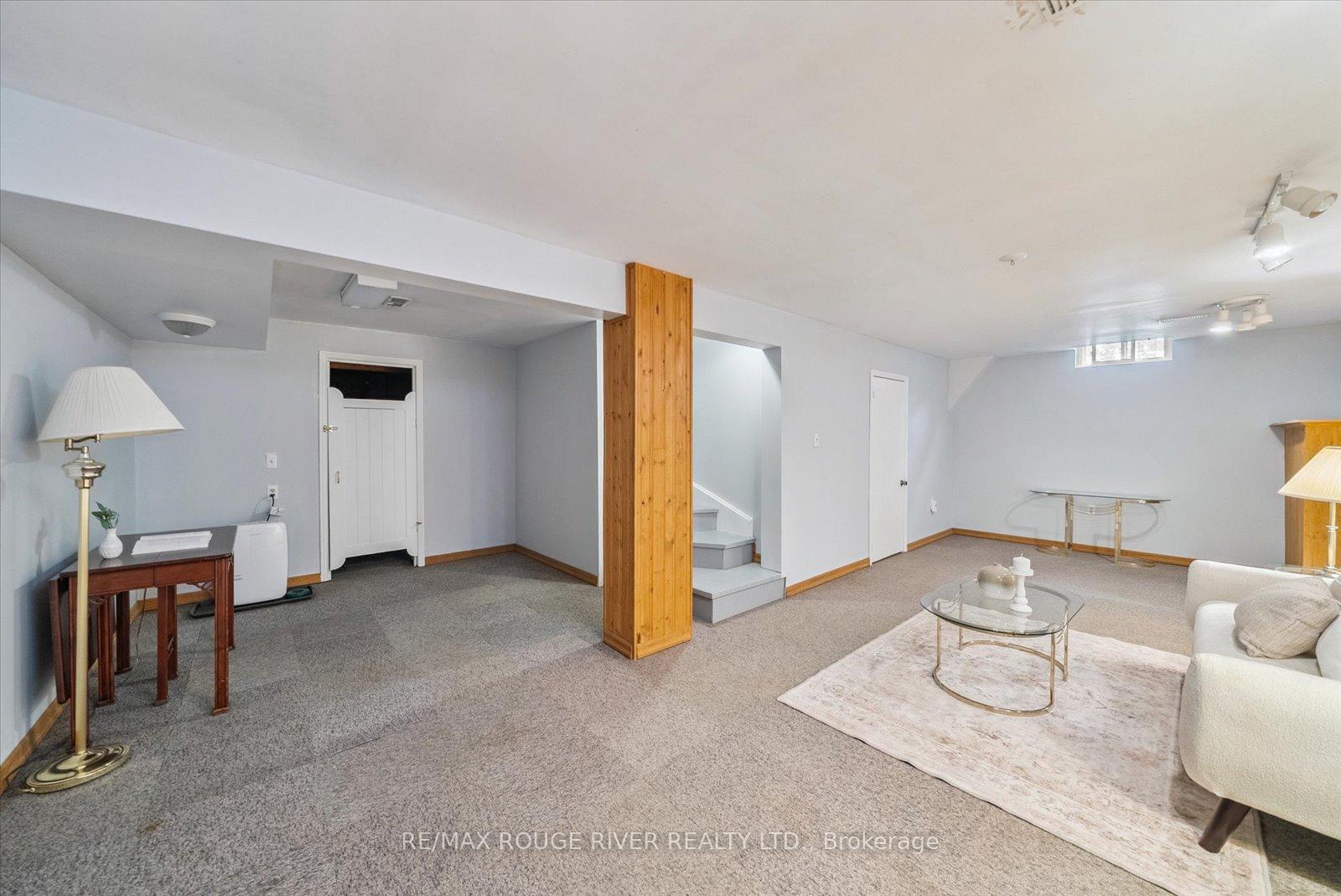Photo 32 of 153 Walton Drive, Aurora, Aurora Village — HOMEH