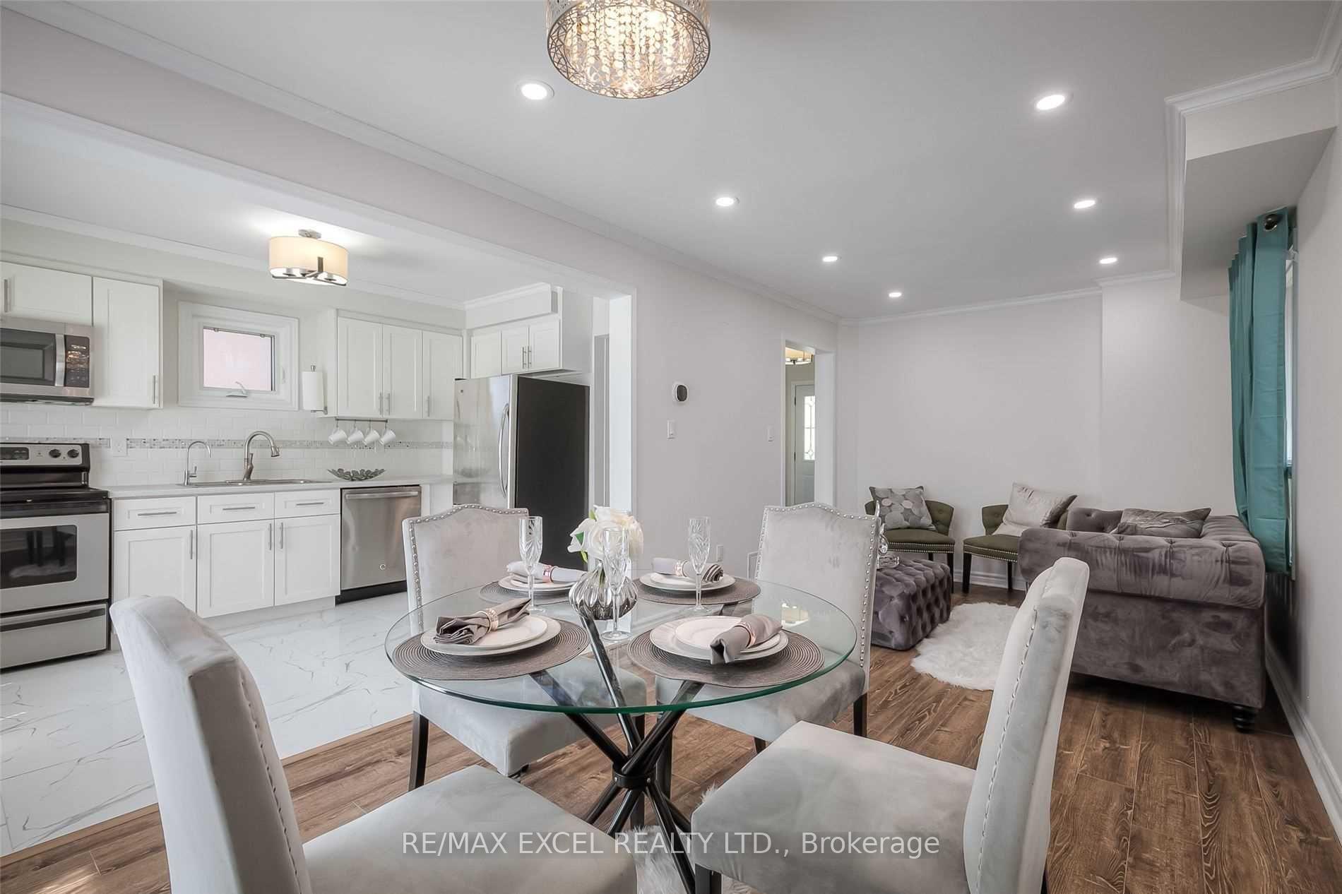 Photo 16 of 22 Weatherup Crescent, Barrie, West Bayfield — HOMEH