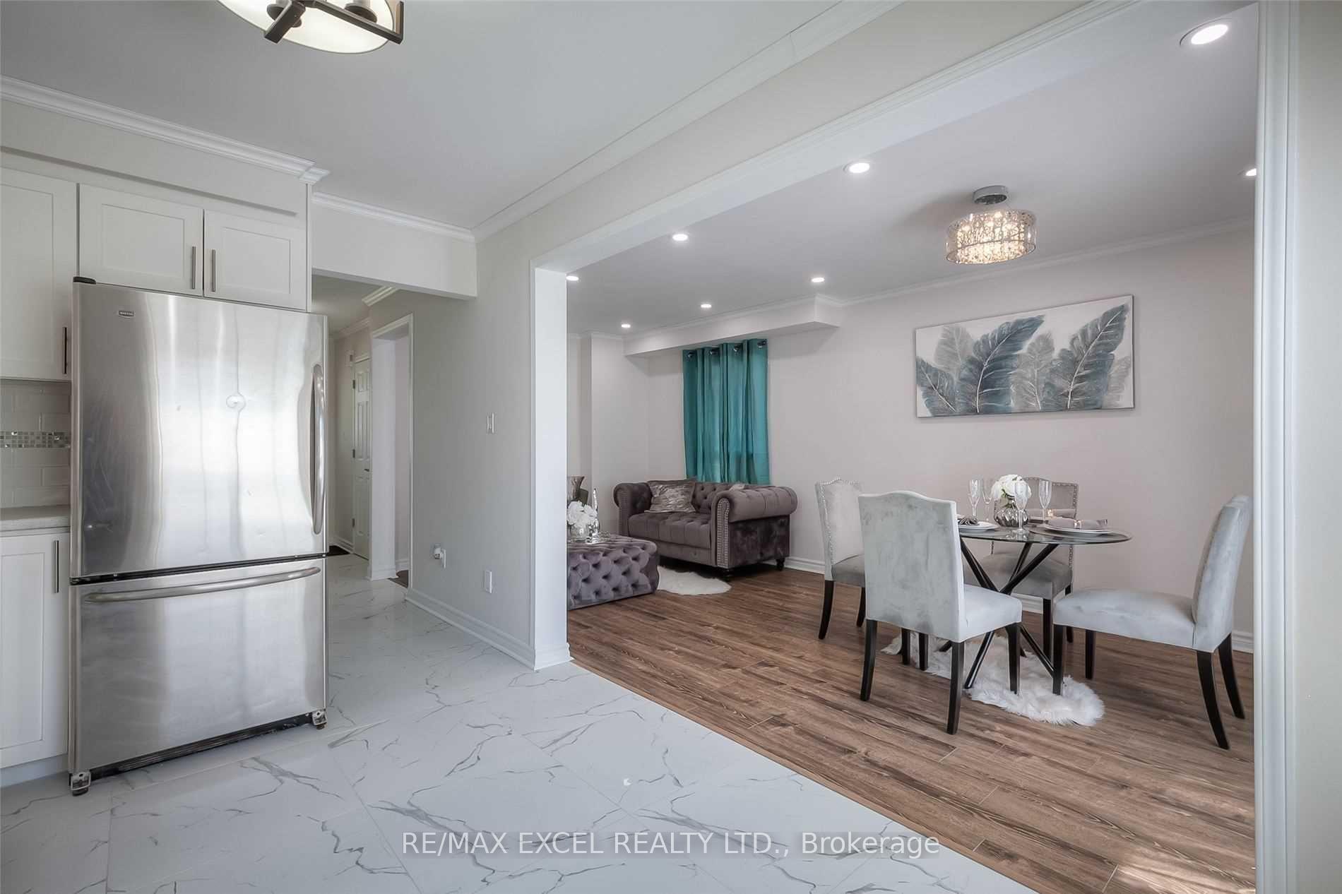 Photo 11 of 22 Weatherup Crescent, Barrie, West Bayfield — HOMEH