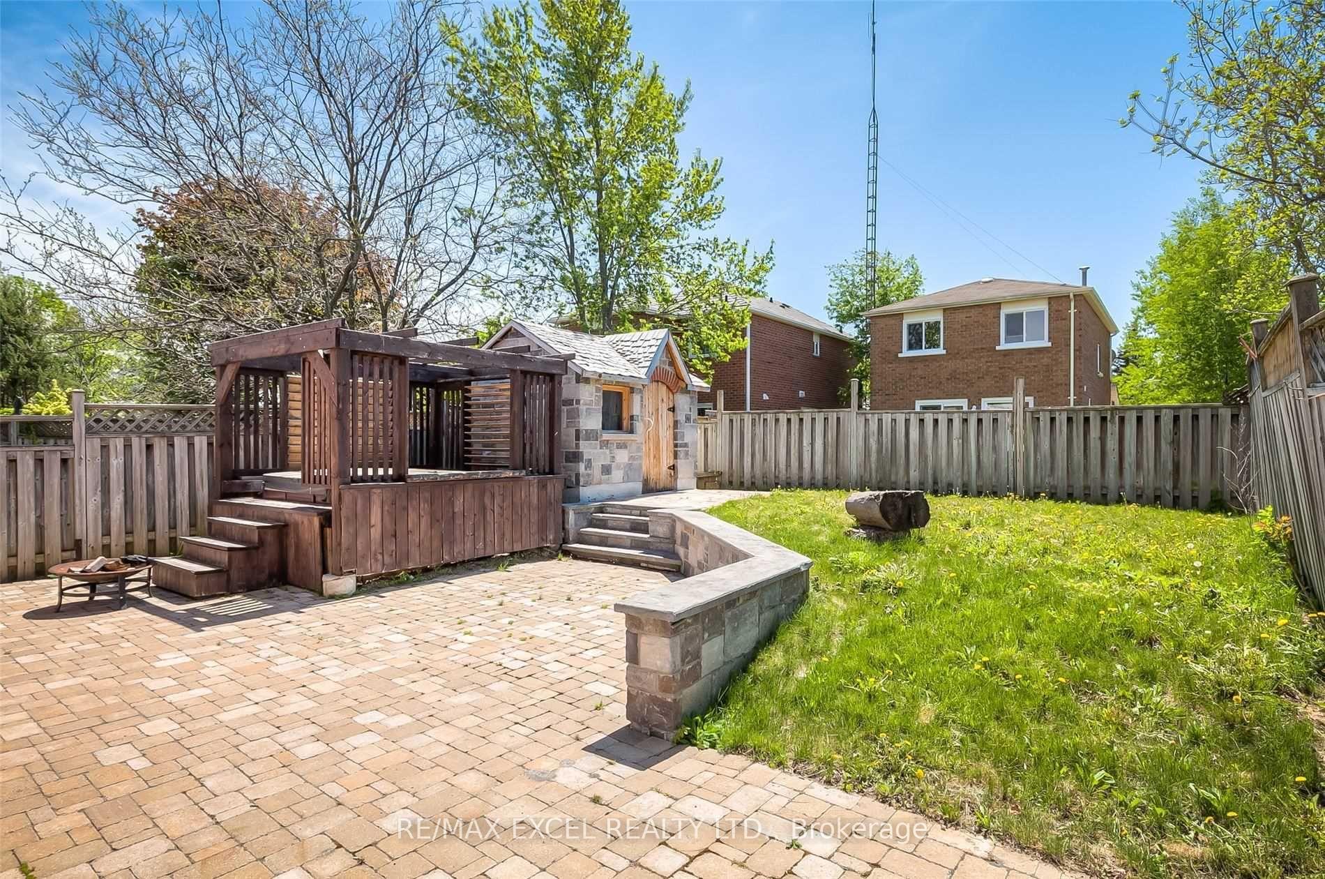 Photo 32 of 22 Weatherup Crescent, Barrie, West Bayfield — HOMEH
