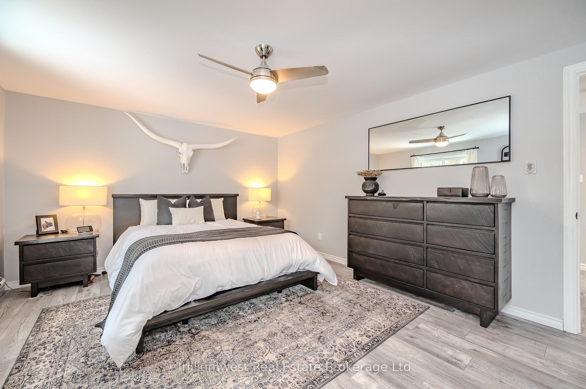 Photo 21 of 16 Woodridge Drive, Guelph, Willow West/Sugarbush/West Acres — HOMEH