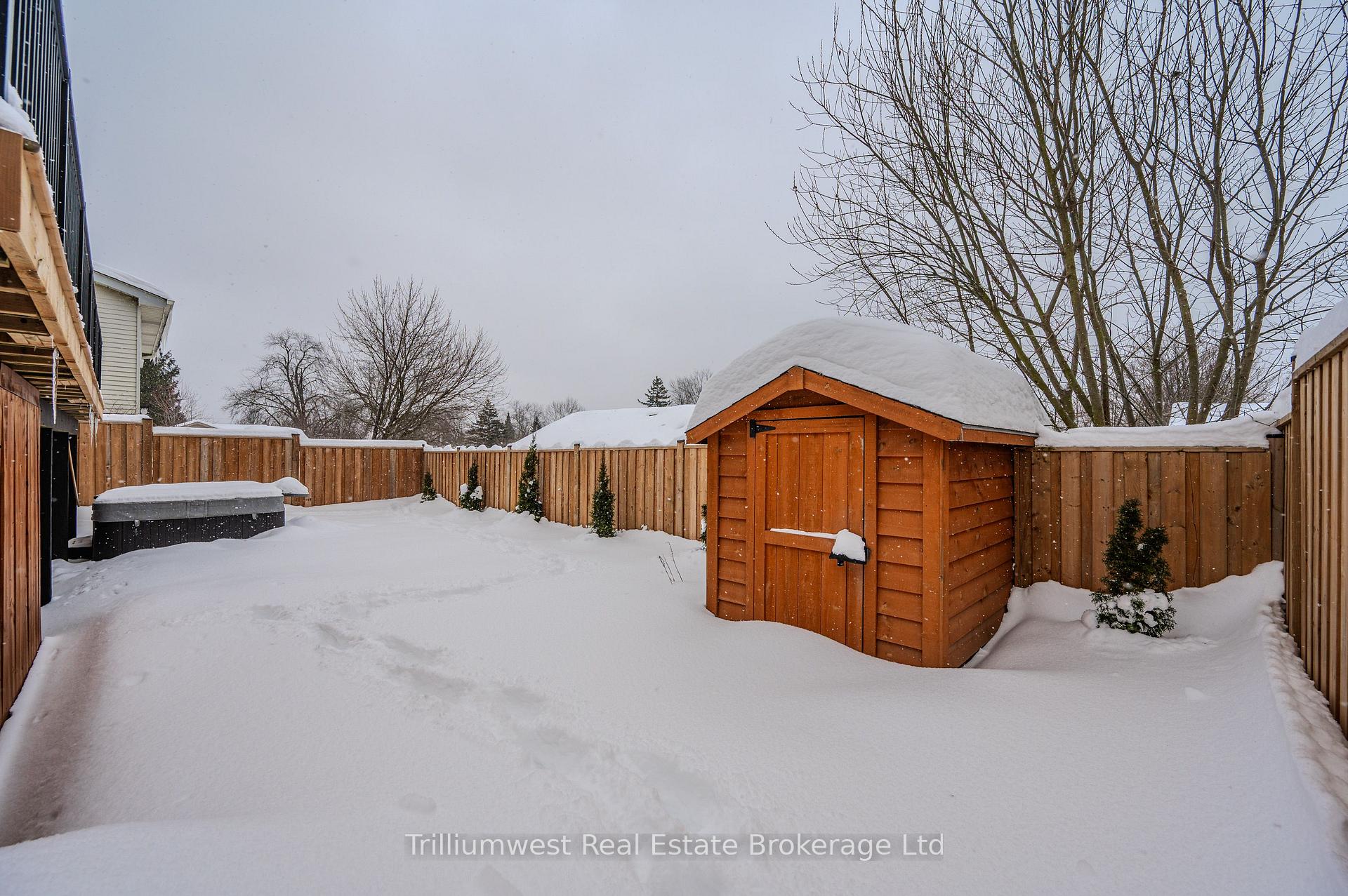 Photo 31 of 16 Woodridge Drive, Guelph, Willow West/Sugarbush/West Acres — HOMEH