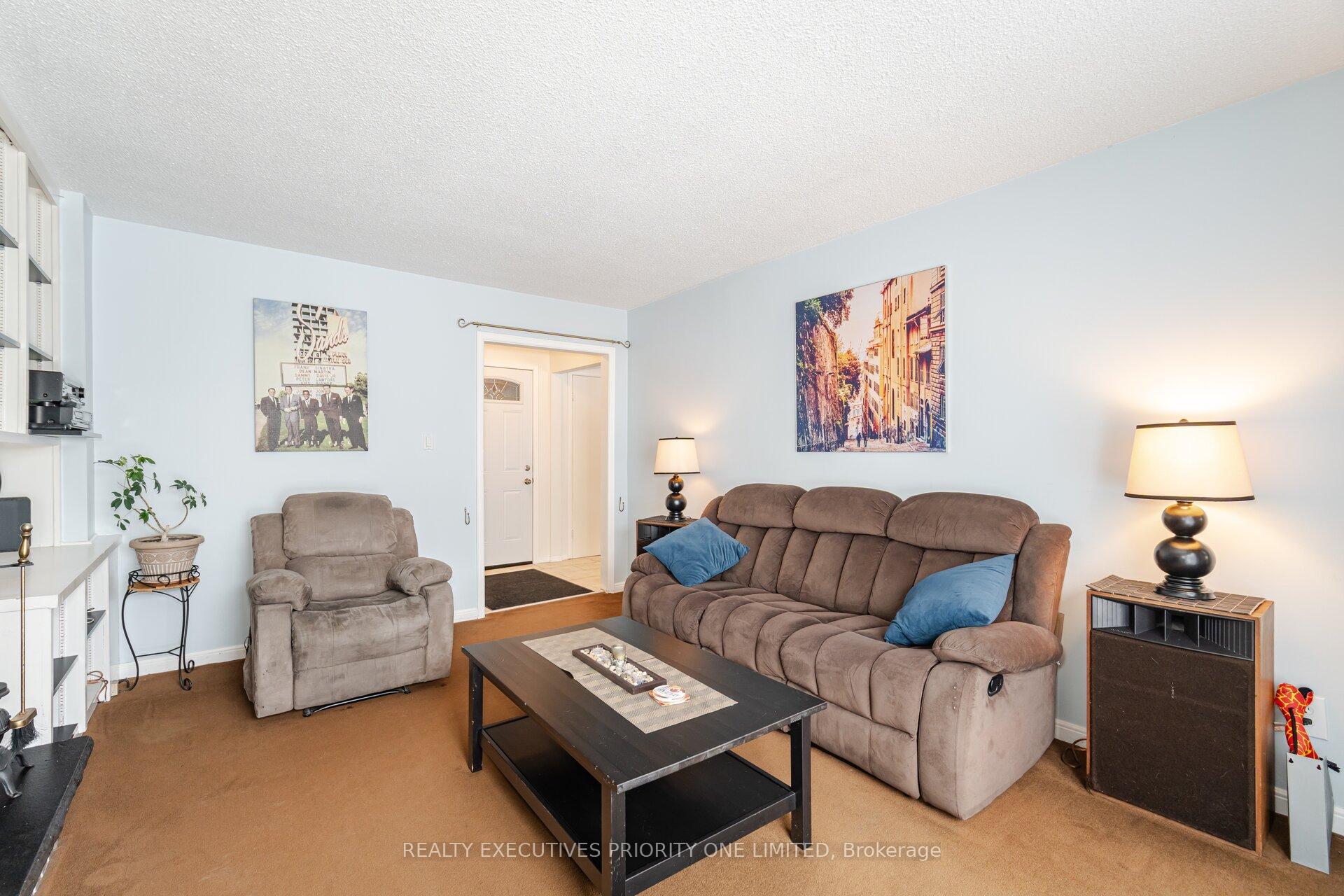 Photo 13 of 365 Kingsview Drive, Caledon, Bolton North — HOMEH