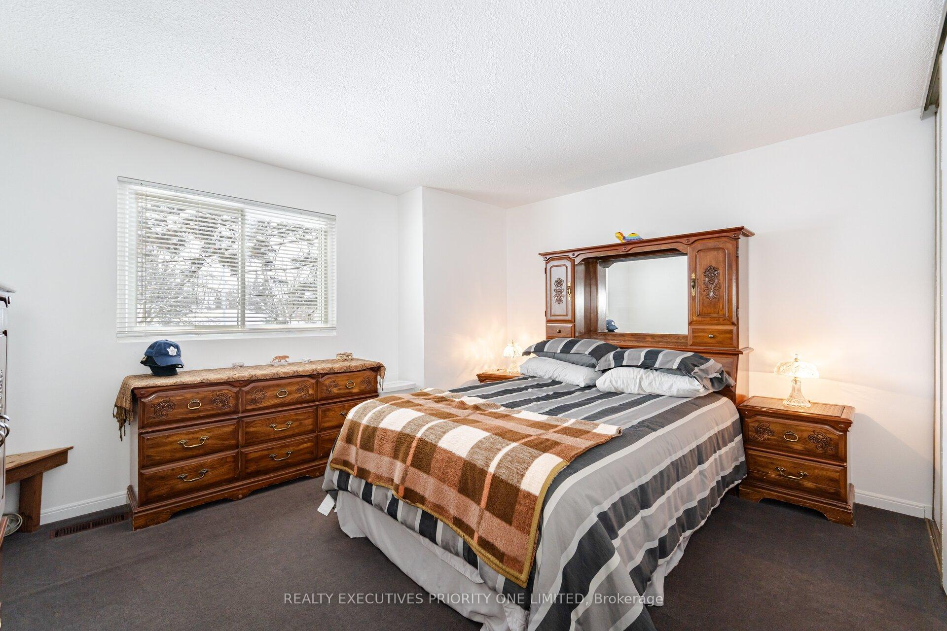 Photo 17 of 365 Kingsview Drive, Caledon, Bolton North — HOMEH