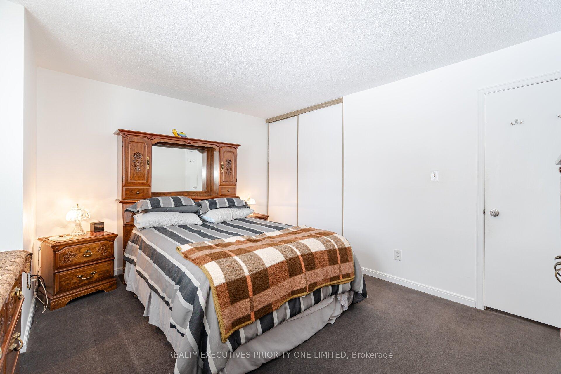 Photo 18 of 365 Kingsview Drive, Caledon, Bolton North — HOMEH