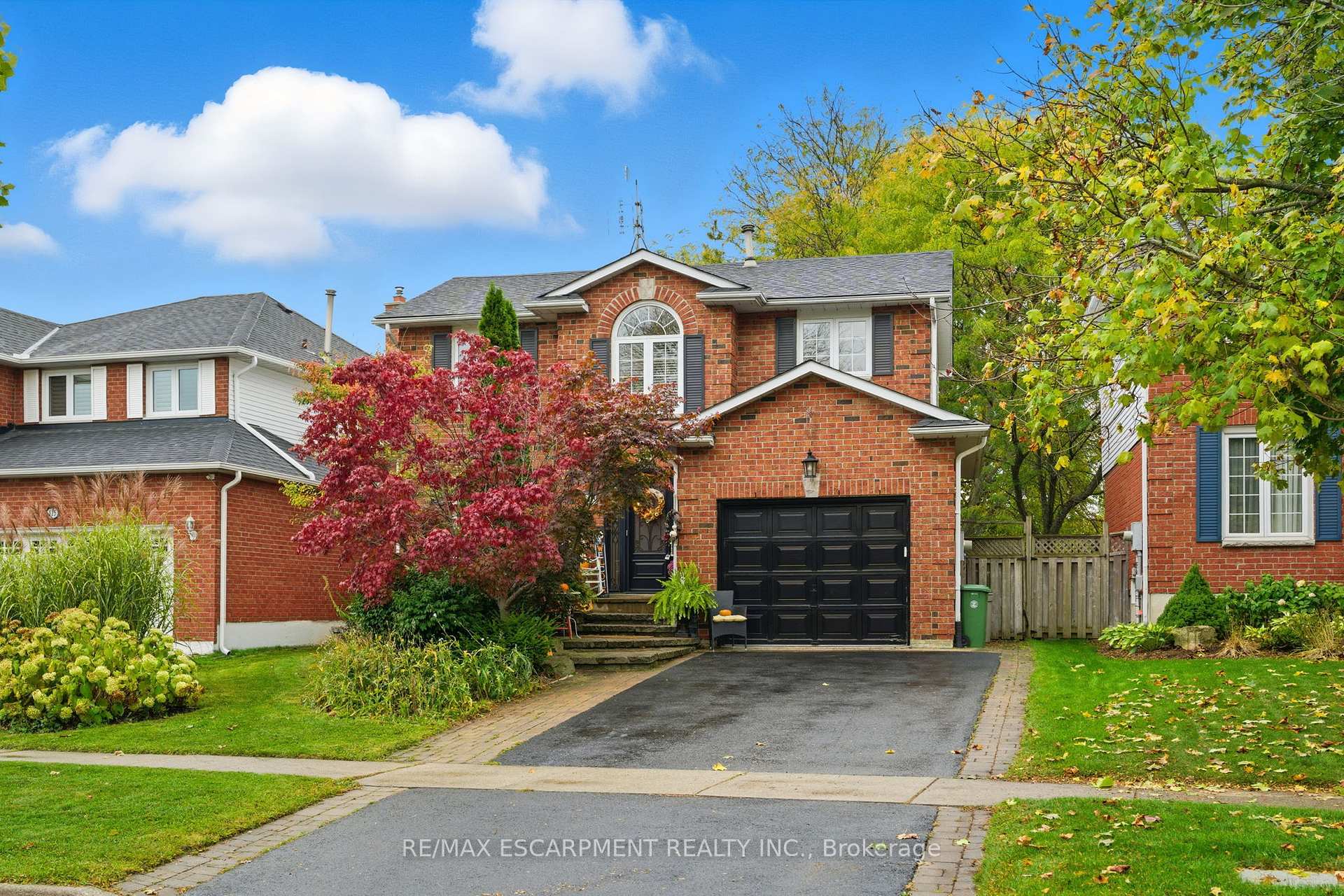 Photo 1 of 113 Brian Boulevard, Hamilton, Waterdown — HOMEH