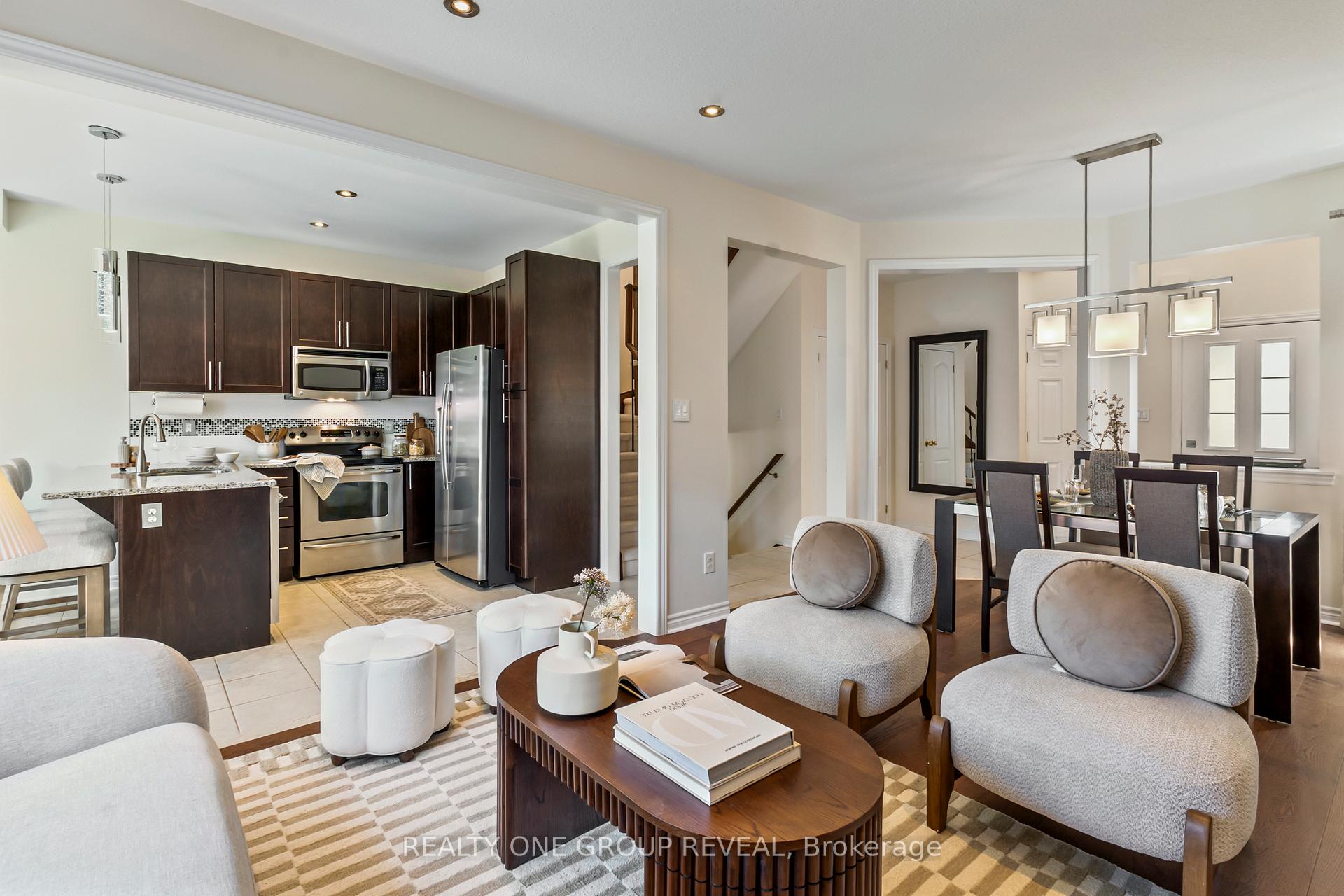 Photo 9 of 111 Glen Eagles Drive, Clarington, Courtice — HOMEH