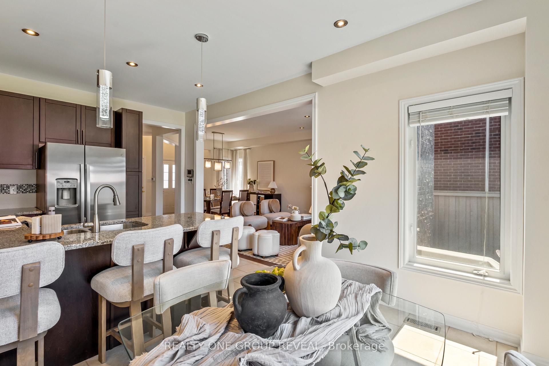 Photo 16 of 111 Glen Eagles Drive, Clarington, Courtice — HOMEH