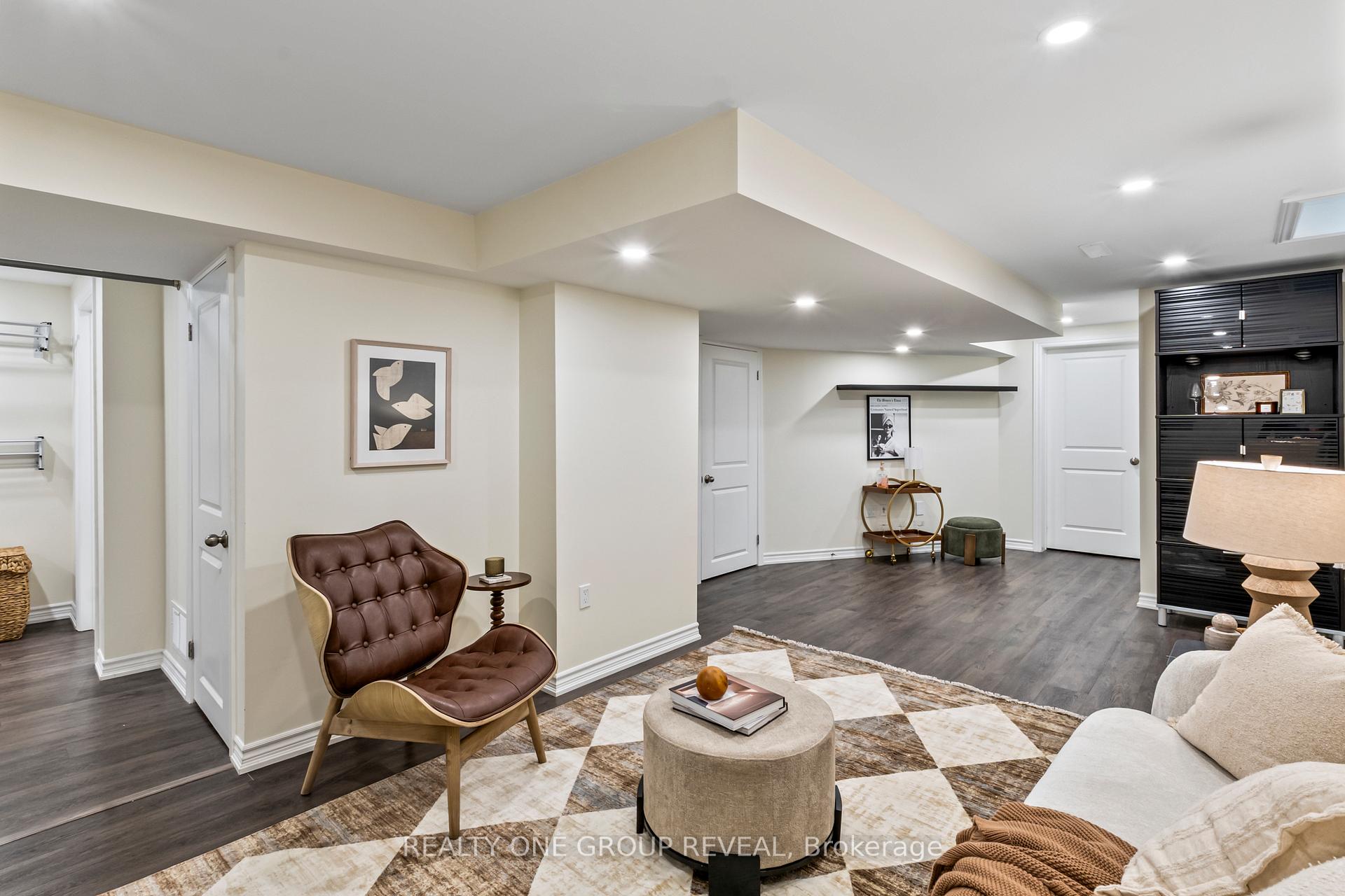 Photo 27 of 111 Glen Eagles Drive, Clarington, Courtice — HOMEH
