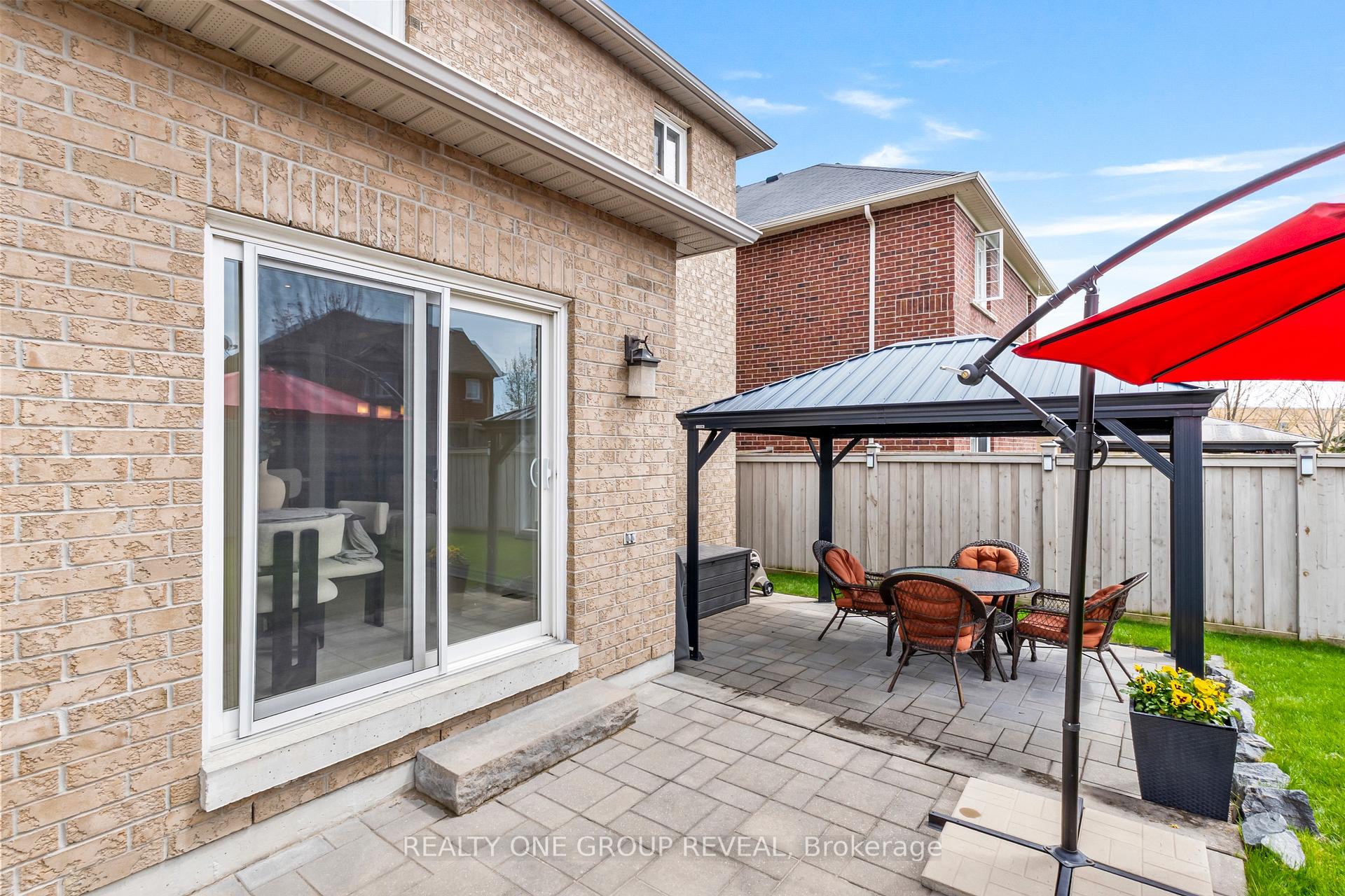 Photo 31 of 111 Glen Eagles Drive, Clarington, Courtice — HOMEH