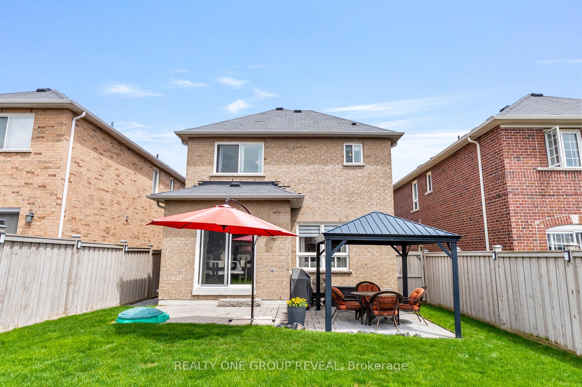 Photo 32 of 111 Glen Eagles Drive, Clarington, Courtice — HOMEH