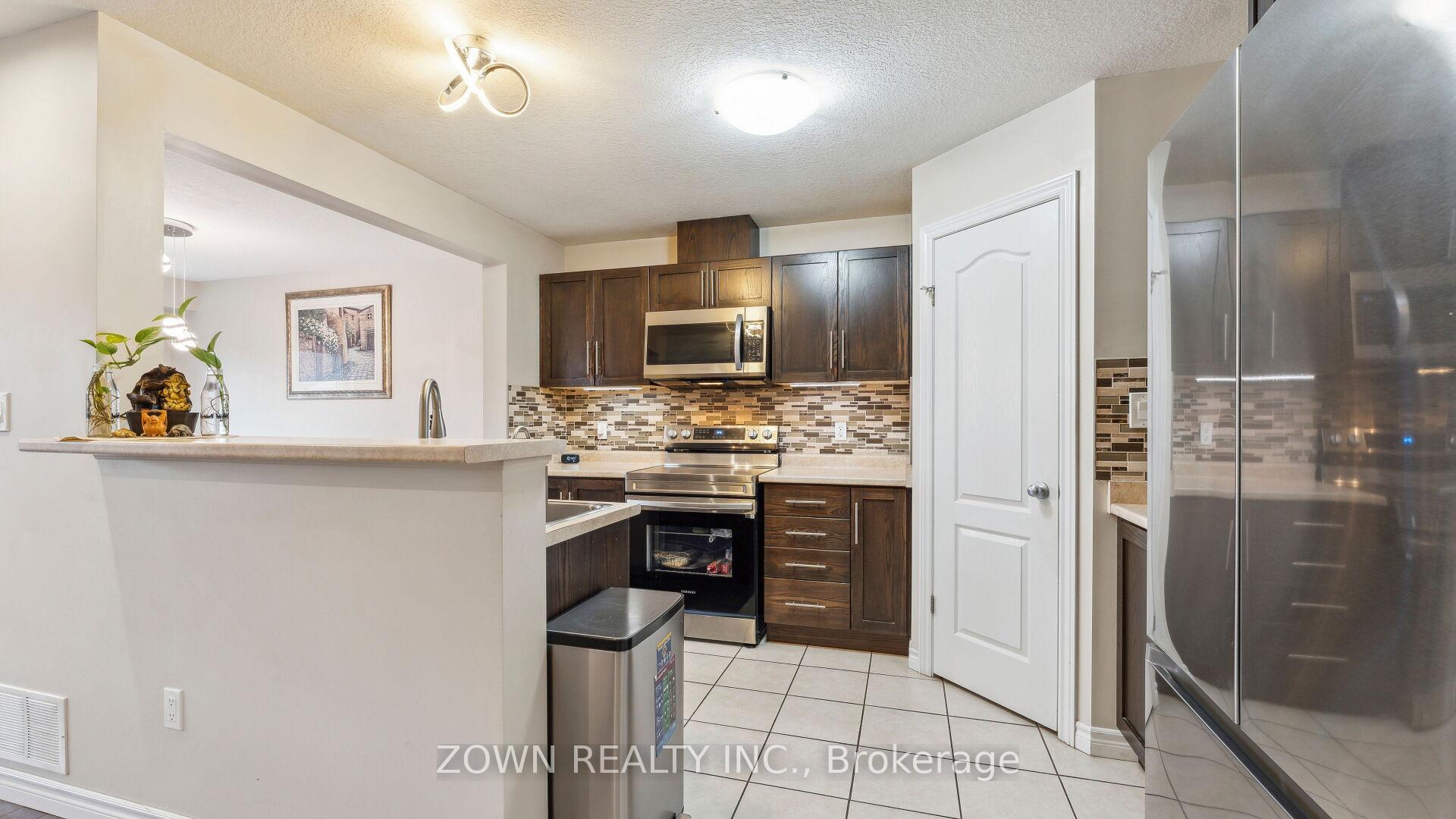 Photo 9 of 65 Curzon Crescent, Guelph, Willow West/Sugarbush/West Acres — HOMEH