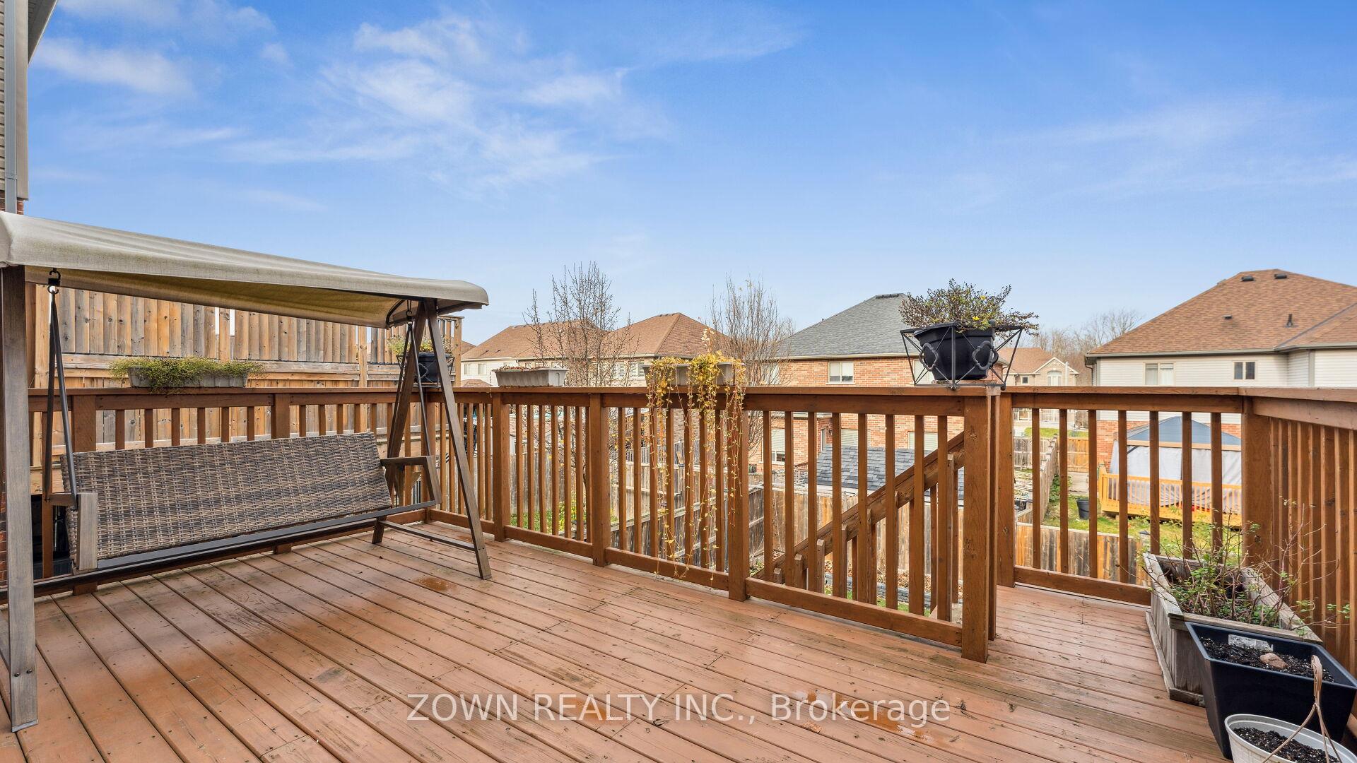 Photo 27 of 65 Curzon Crescent, Guelph, Willow West/Sugarbush/West Acres — HOMEH