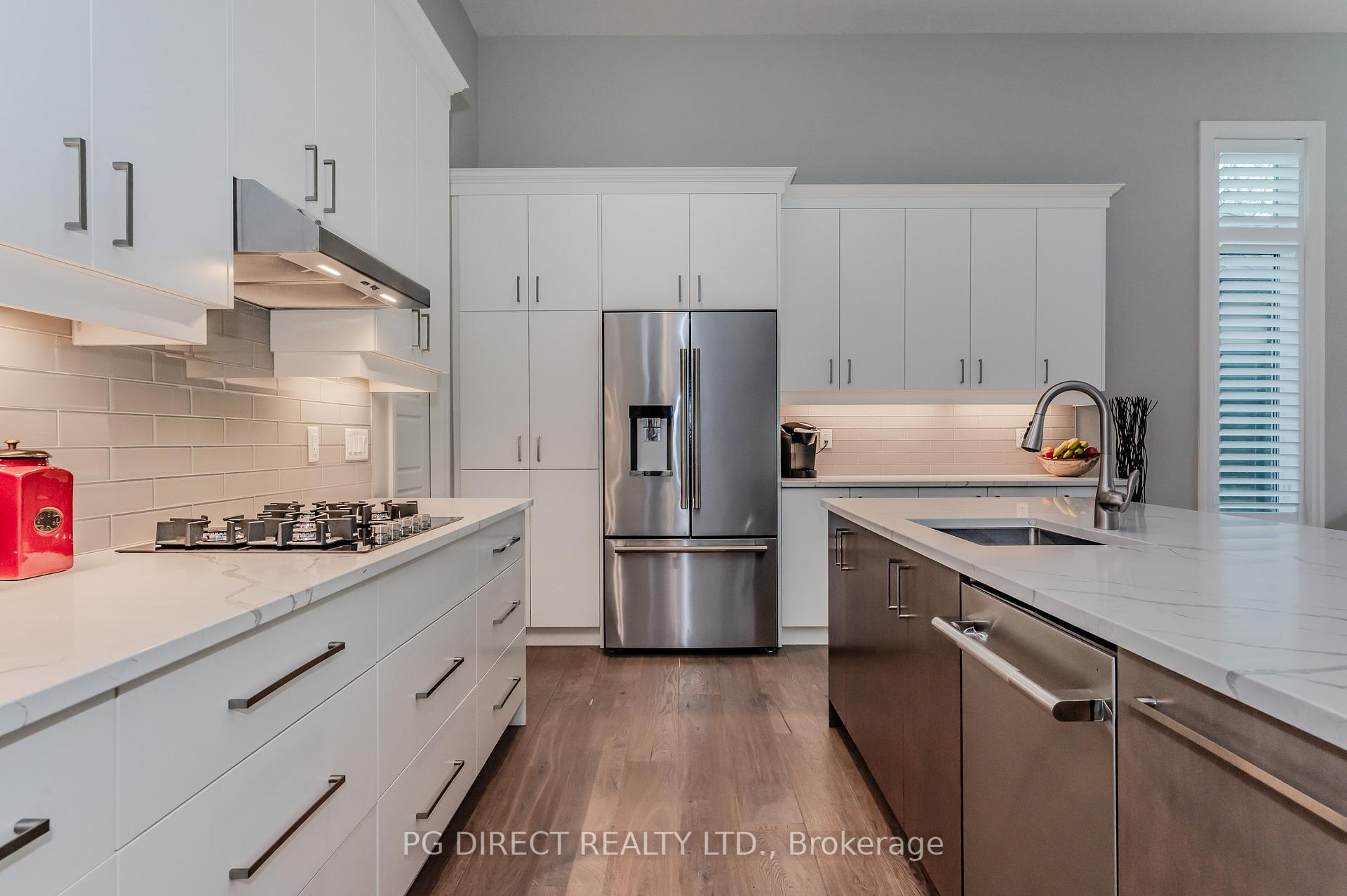 Photo 4 of 19 Owens Way, Guelph, Kortright East — HOMEH