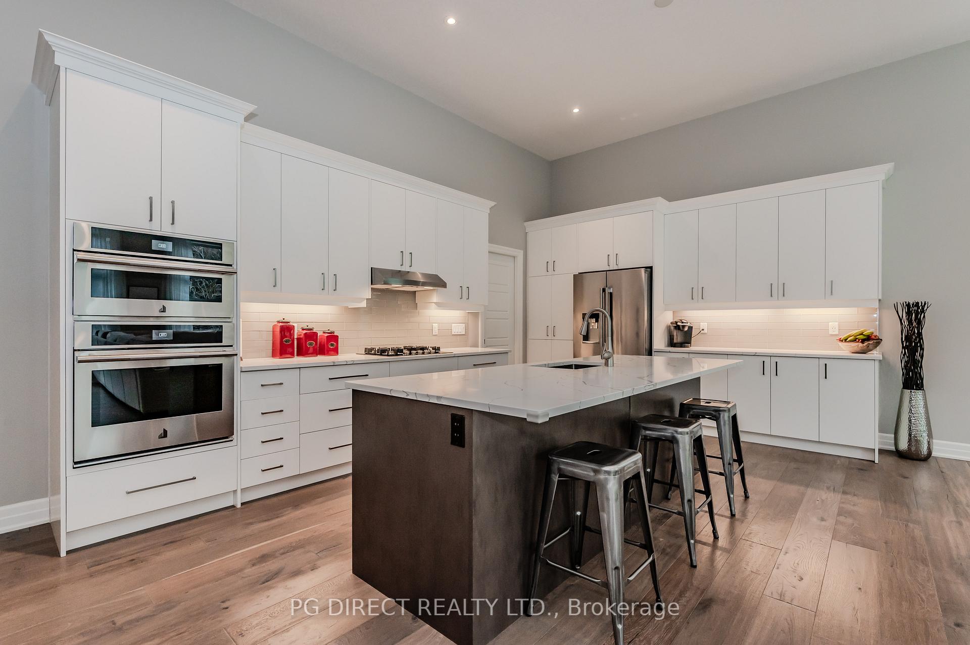 Photo 6 of 19 Owens Way, Guelph, Kortright East — HOMEH