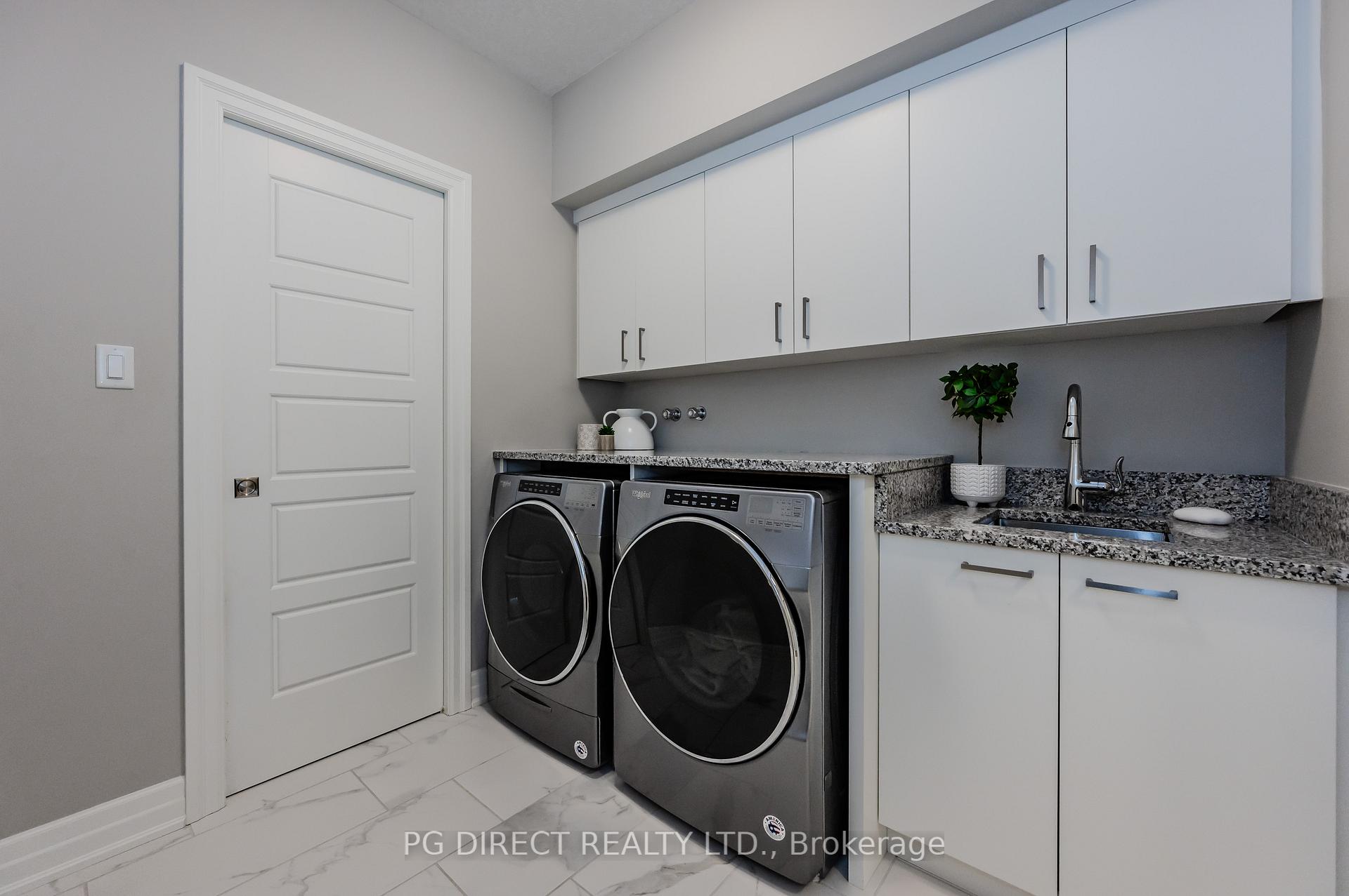 Photo 17 of 19 Owens Way, Guelph, Kortright East — HOMEH