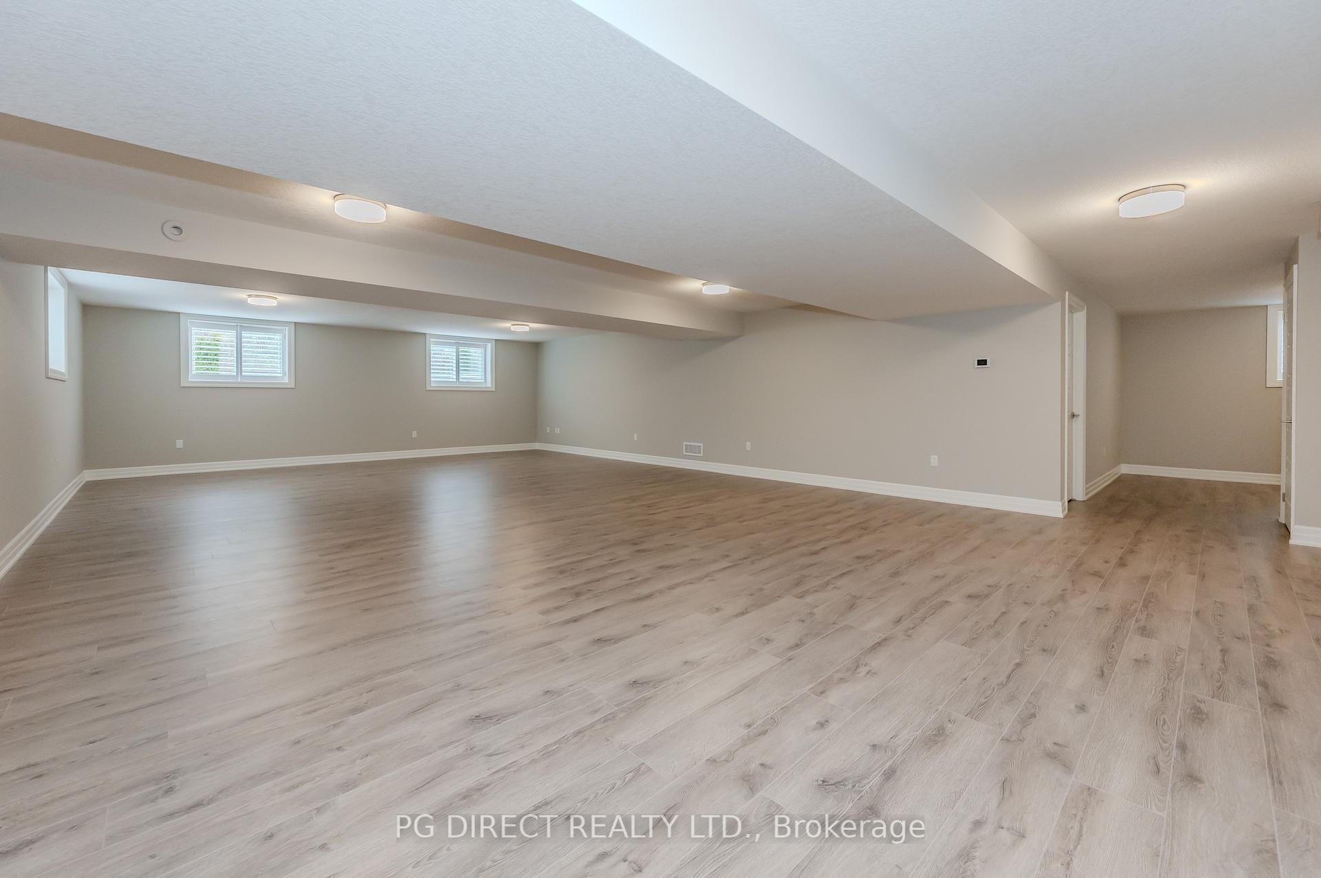 Photo 18 of 19 Owens Way, Guelph, Kortright East — HOMEH