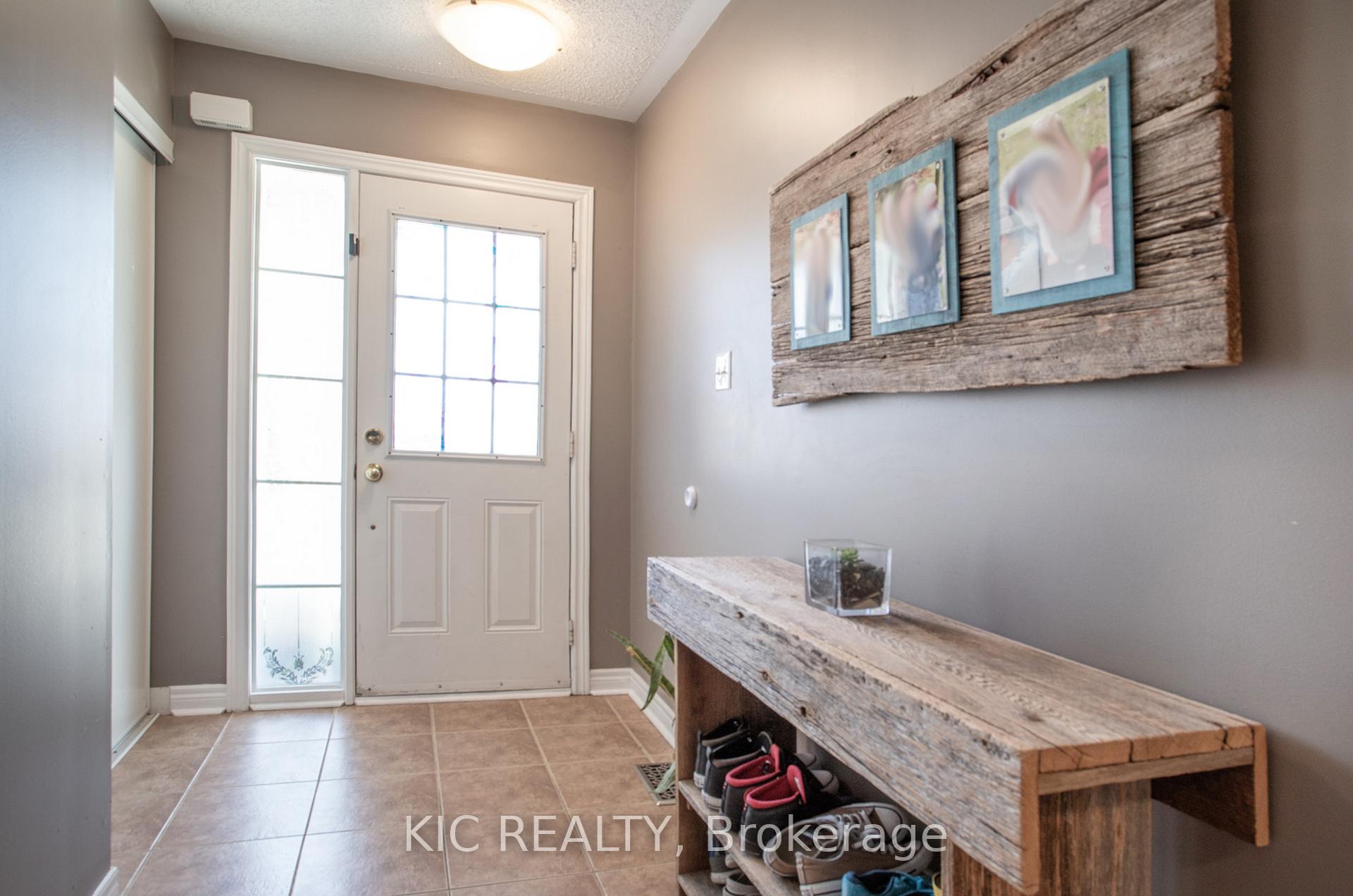 Photo 4 of 12 Bannister Street, Clarington, Bowmanville — HOMEH