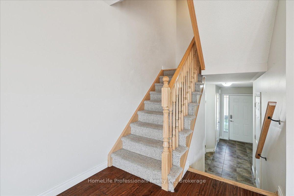 Photo 20 of 85 Charleswood Crescent, Hamilton, Rural Glanbrook — HOMEH