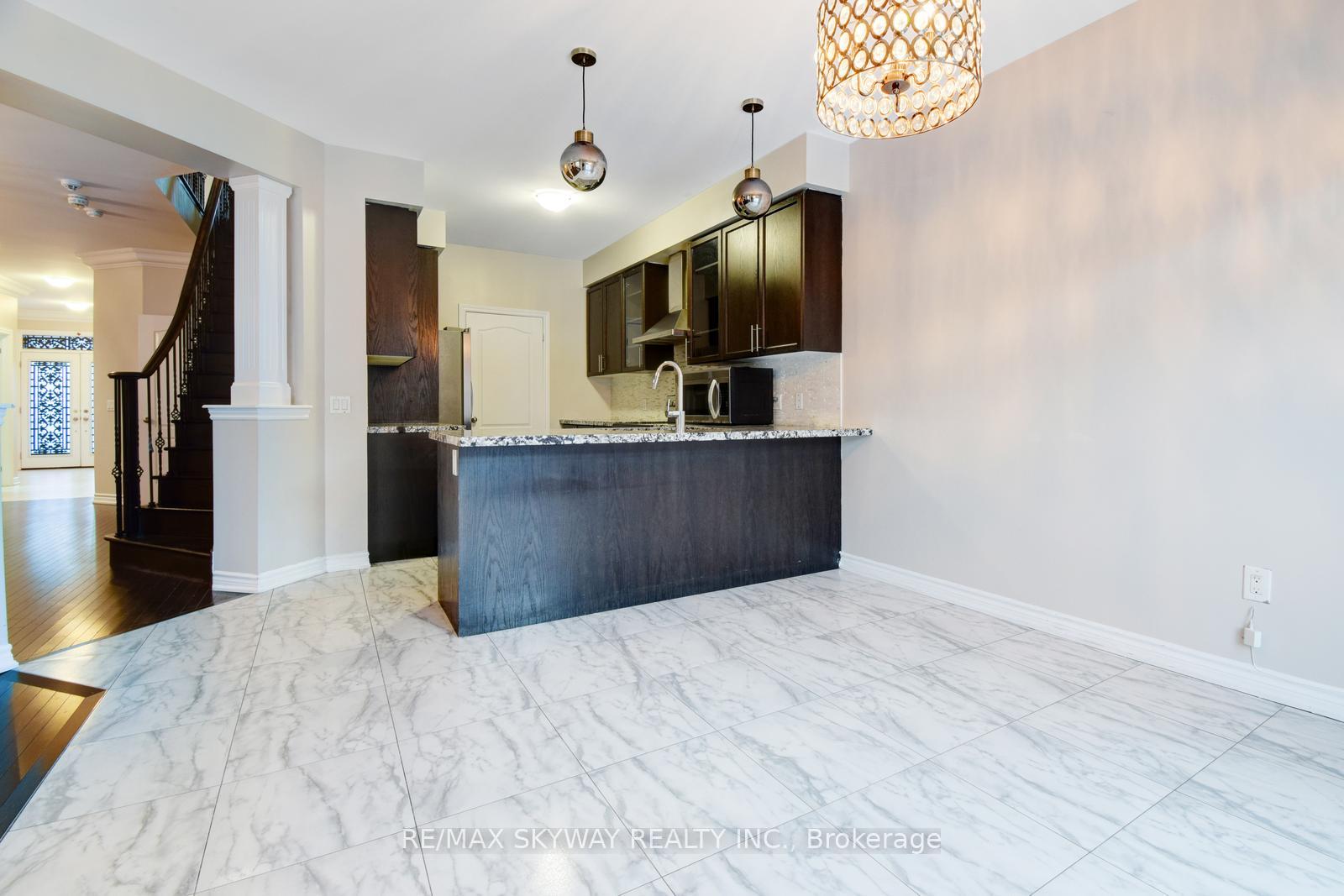 Photo 10 of 25 Helderman Street S, Caledon, Rural Caledon — HOMEH