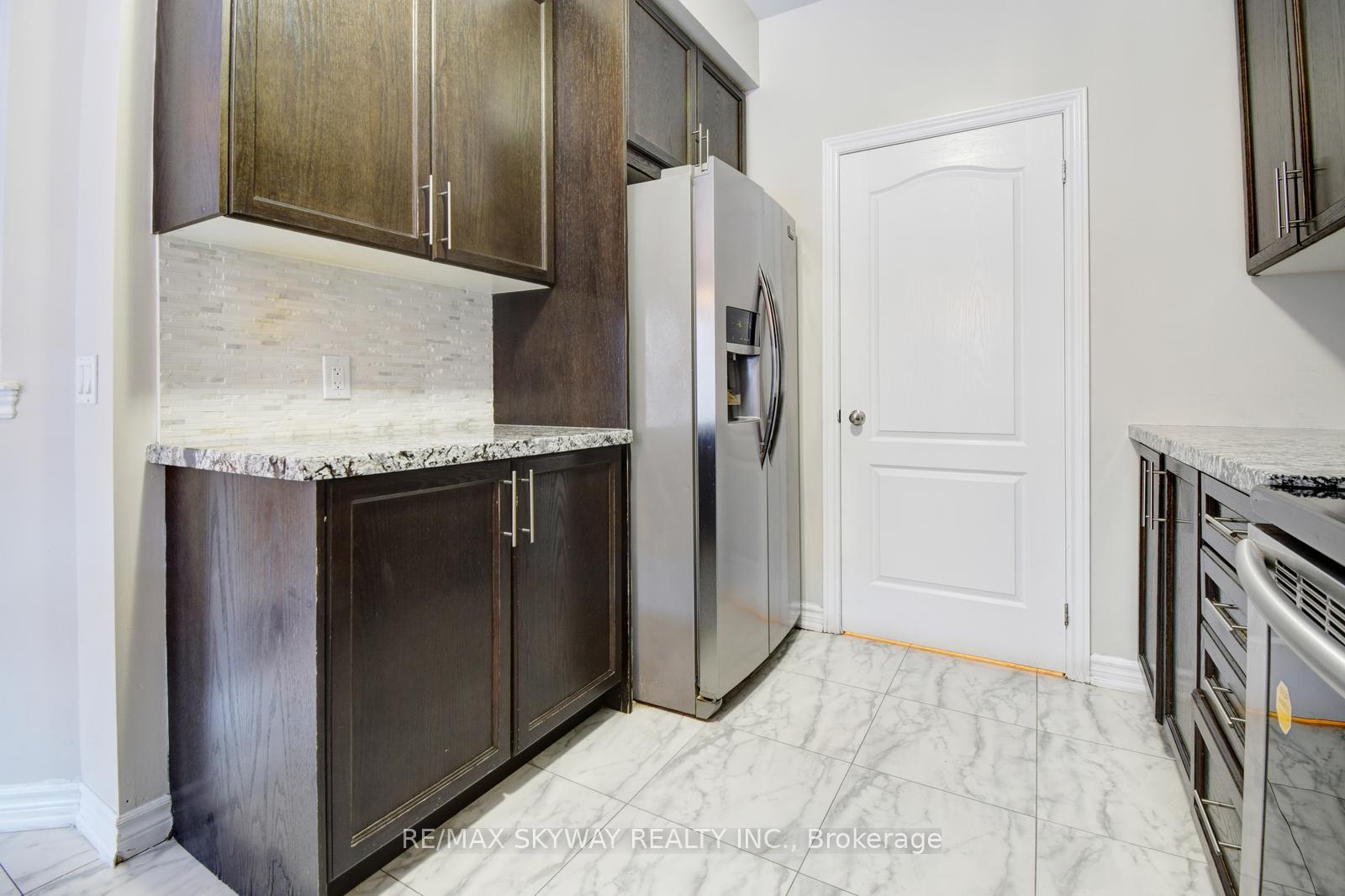 Photo 12 of 25 Helderman Street S, Caledon, Rural Caledon — HOMEH