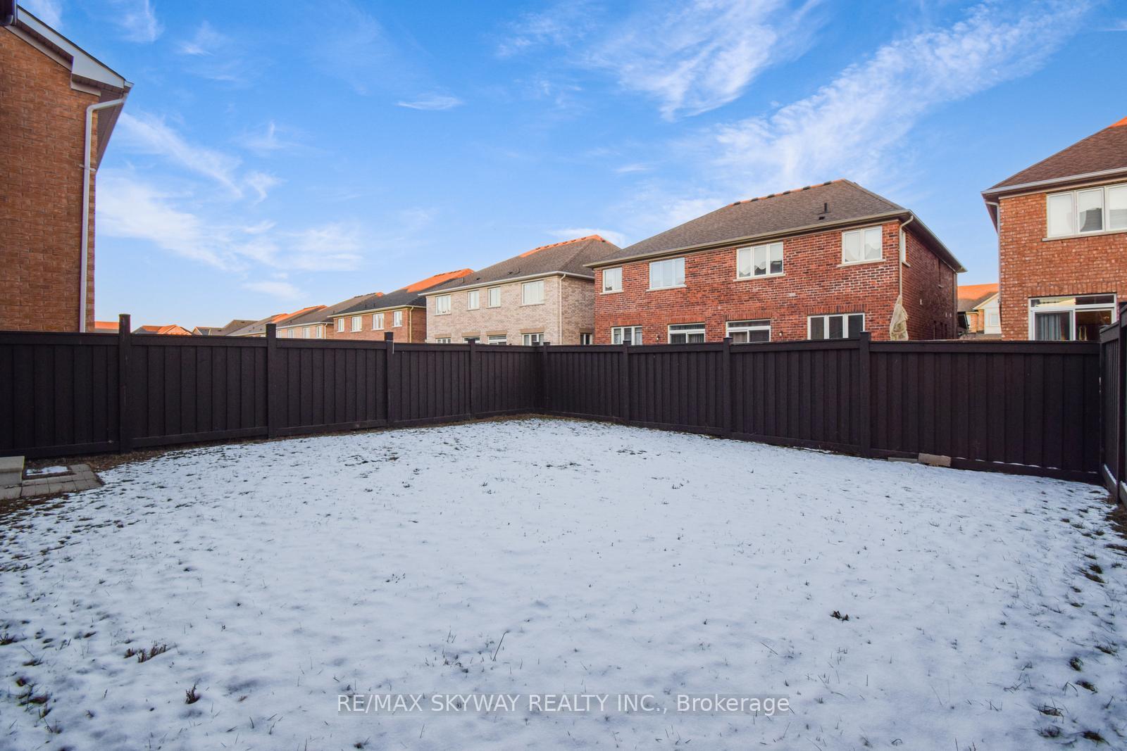 Photo 39 of 25 Helderman Street S, Caledon, Rural Caledon — HOMEH