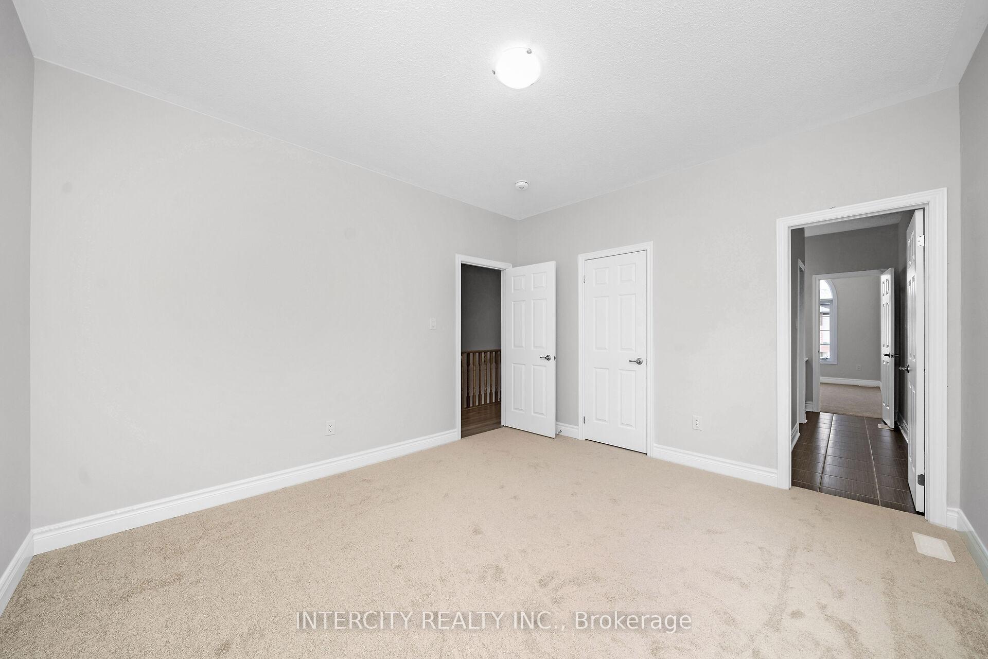 Photo 23 of 54 Claremont Drive, Brampton, Sandringham-Wellington North — HOMEH