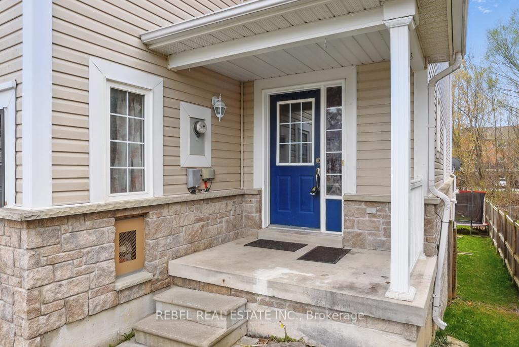 Photo 2 of 33 Hanna Drive, Clarington, Bowmanville — HOMEH