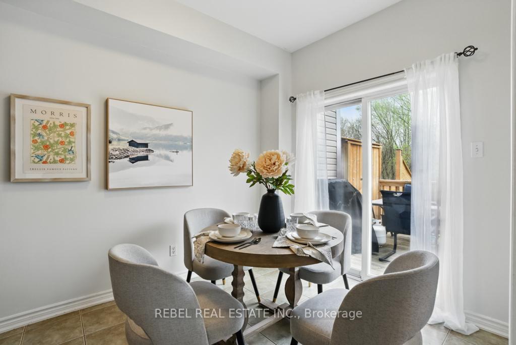 Photo 10 of 33 Hanna Drive, Clarington, Bowmanville — HOMEH