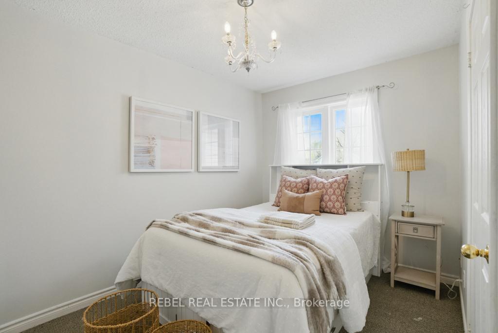 Photo 16 of 33 Hanna Drive, Clarington, Bowmanville — HOMEH