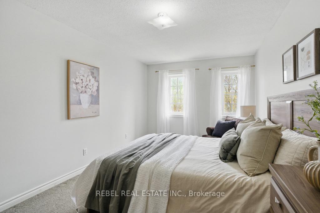 Photo 20 of 33 Hanna Drive, Clarington, Bowmanville — HOMEH