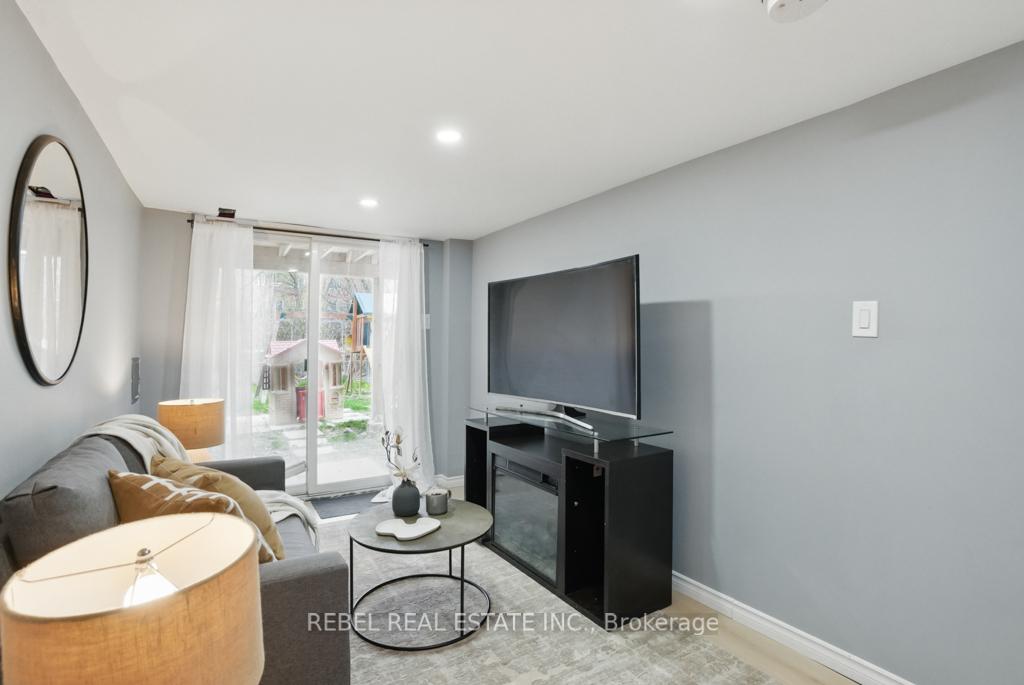 Photo 22 of 33 Hanna Drive, Clarington, Bowmanville — HOMEH