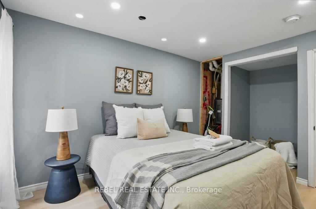 Photo 24 of 33 Hanna Drive, Clarington, Bowmanville — HOMEH