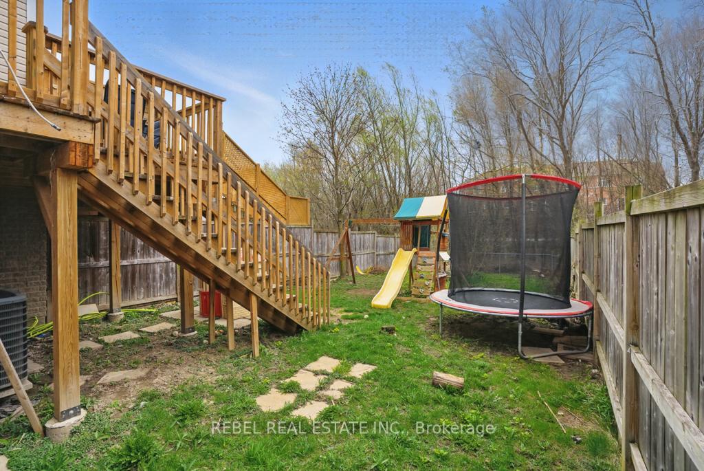 Photo 28 of 33 Hanna Drive, Clarington, Bowmanville — HOMEH