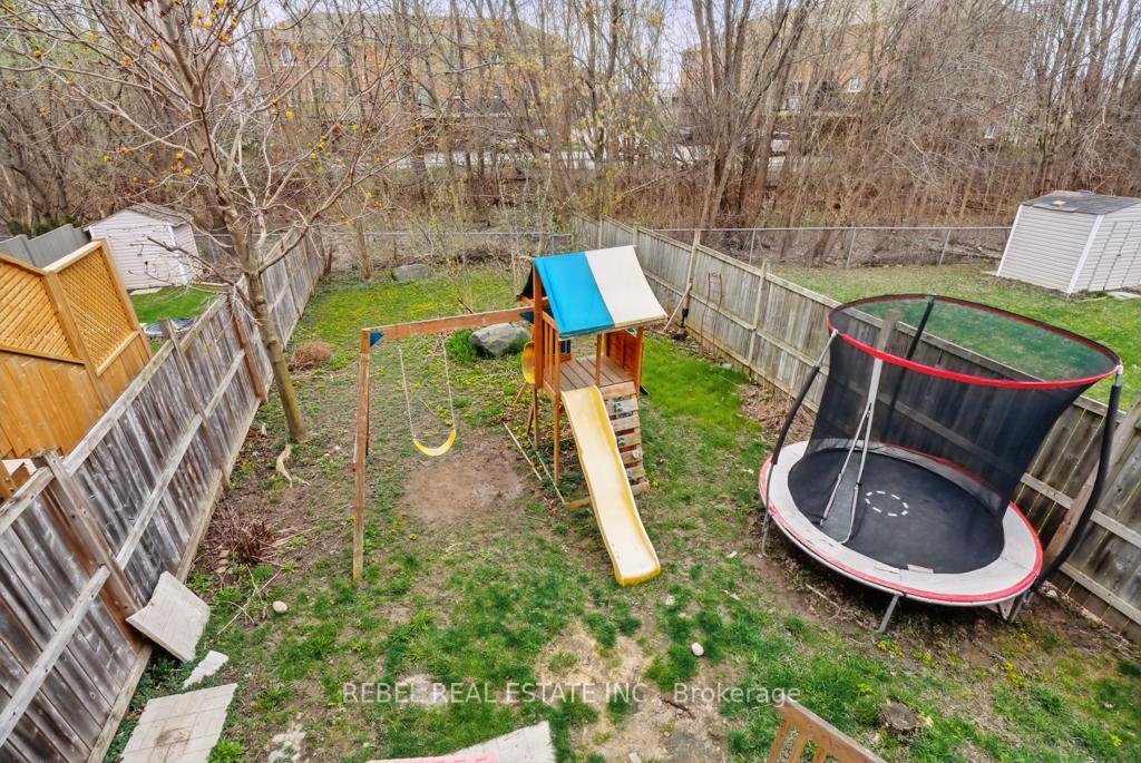Photo 30 of 33 Hanna Drive, Clarington, Bowmanville — HOMEH