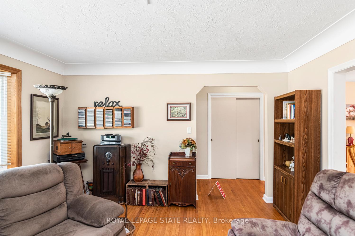 Photo 7 of 321 East 15th Street, Hamilton, Hill Park — HOMEH